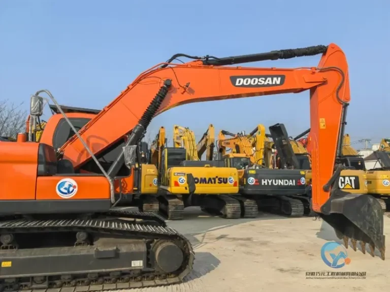 Used-Excavator-Doosan-DX225LC-9C-17
