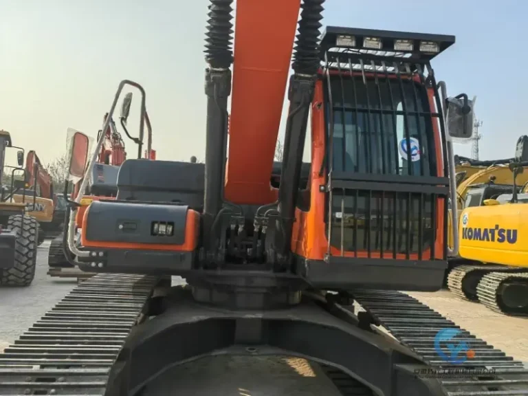 Used-Excavator-Doosan-DX225LC-9C-21