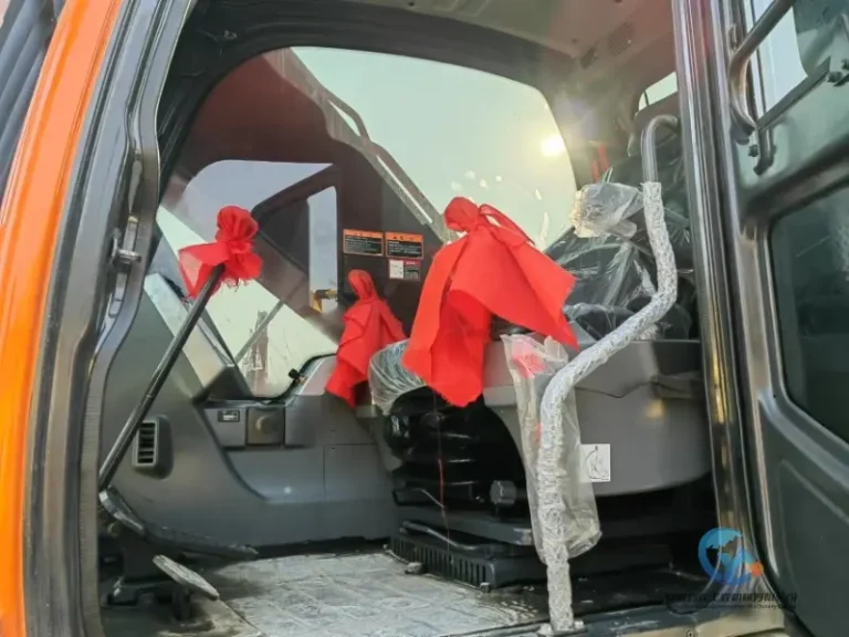 Used-Excavator-Doosan-DX225LC-9C-3