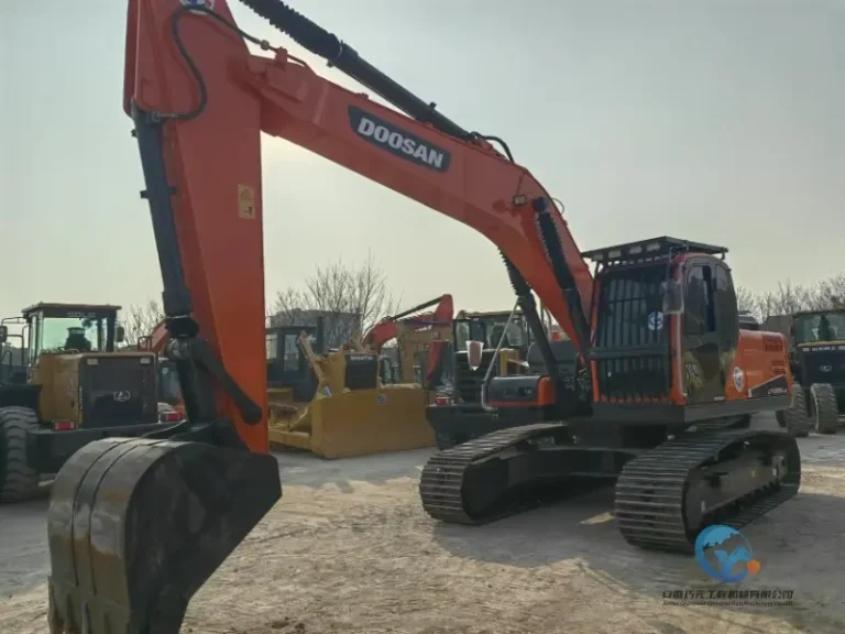 Used-Excavator-Doosan-DX225LC-9C-4