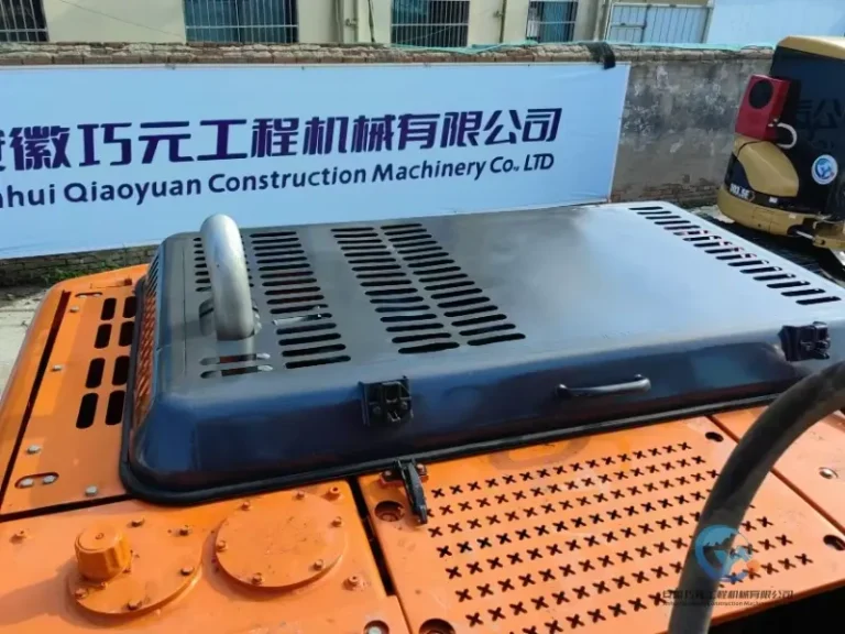 Used-Excavator-Doosan-DX225LCA-13