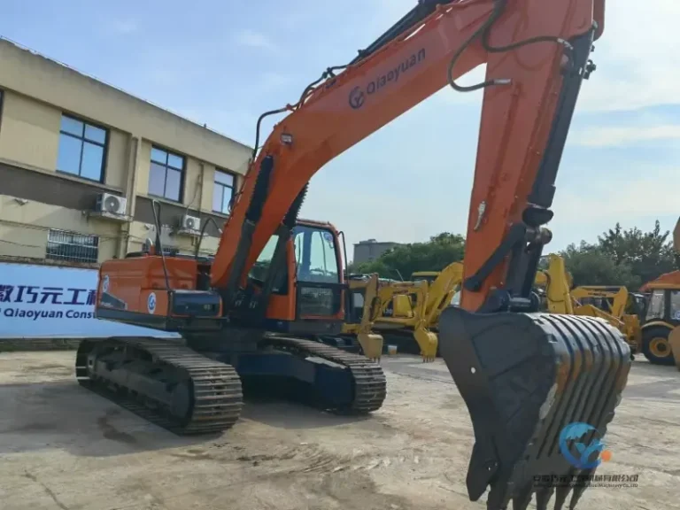 Used-Excavator-Doosan-DX225LCA-3
