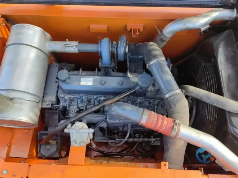 Used-Excavator-Doosan-DX225LCA-6