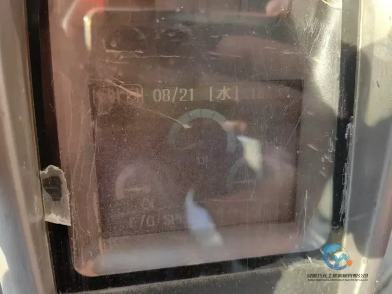 Used-Excavator-Doosan-DX225LCA-7