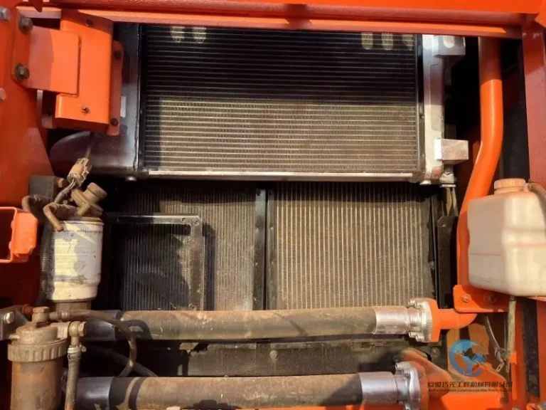 Used-Excavator-Doosan-DX260-8