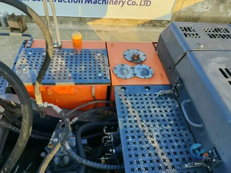 Used-Excavator-Doosan-DX380-9-10