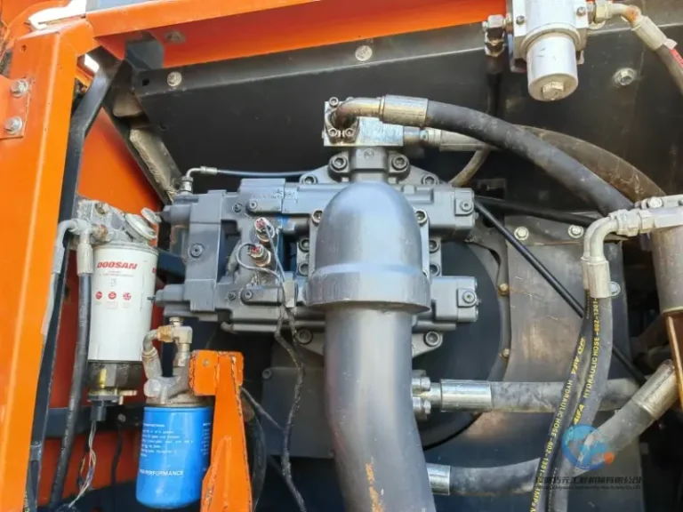 Used-Excavator-Doosan-DX380-9-20