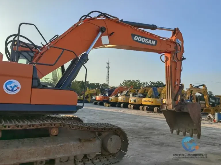 Used-Excavator-Doosan-DX380-9-23