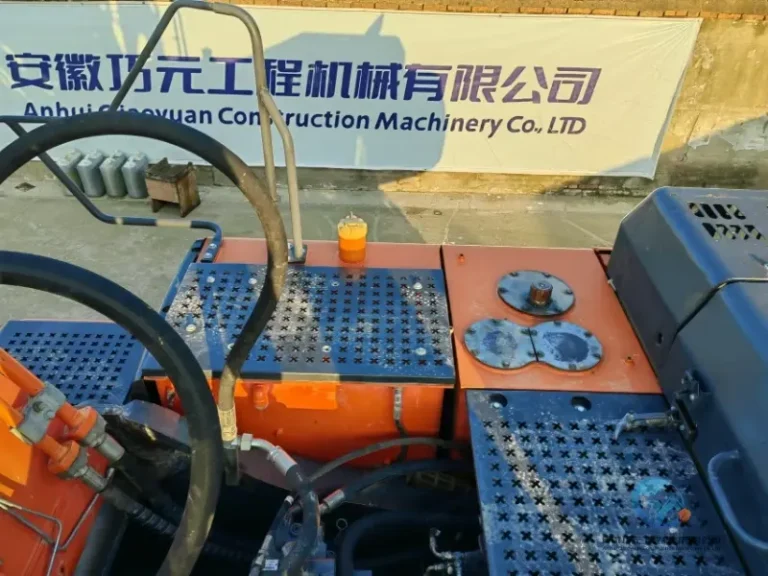 Used-Excavator-Doosan-DX380-9-5