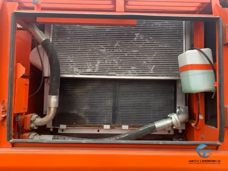 Used-Excavator-Doosan-DX420LC-77