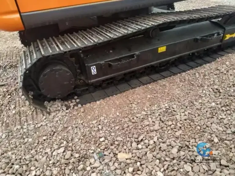 Used-Excavator-Hitachi-ZX120-18