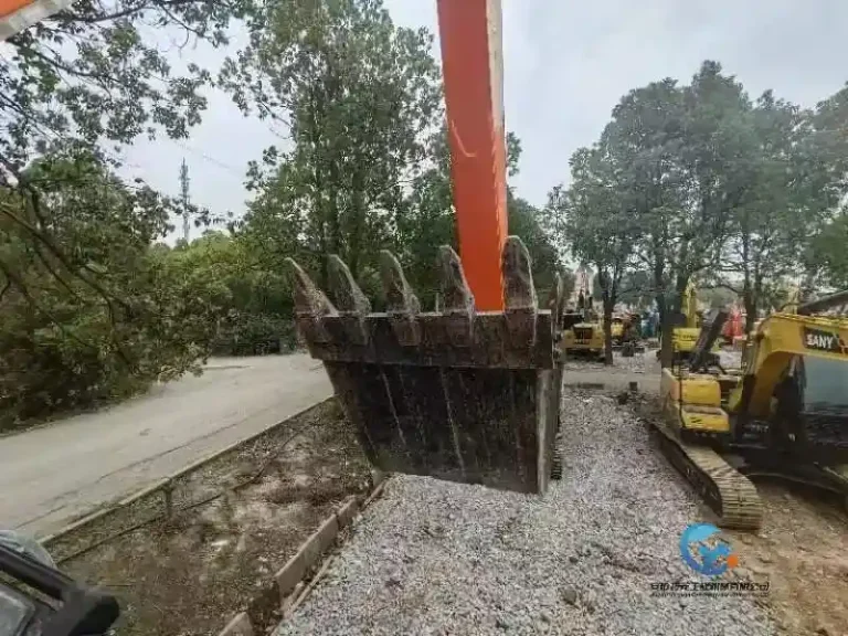 Used-Excavator-Hitachi-ZX12010