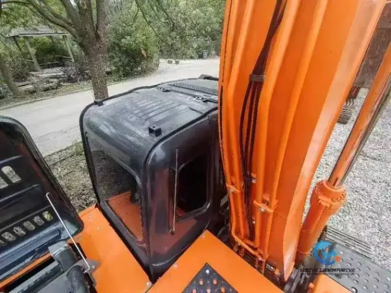 Used-Excavator-Hitachi-ZX1208