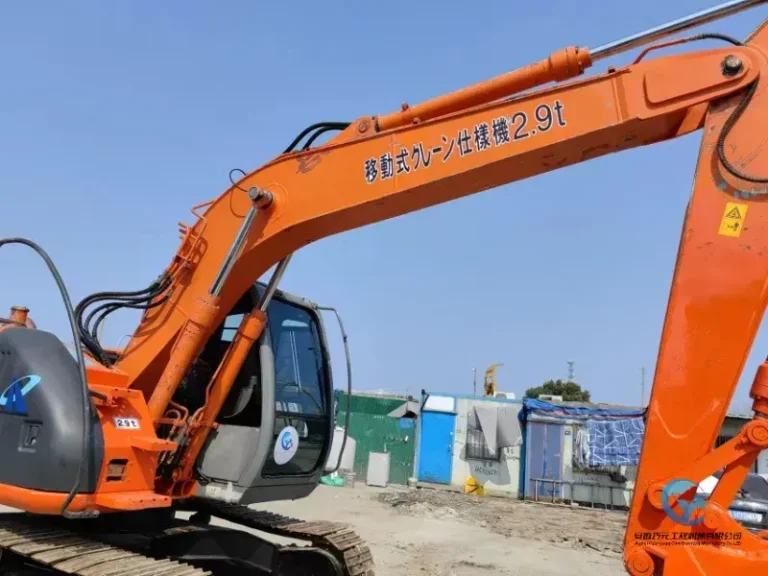 Used-Excavator-Hitachi-ZX135-16-1