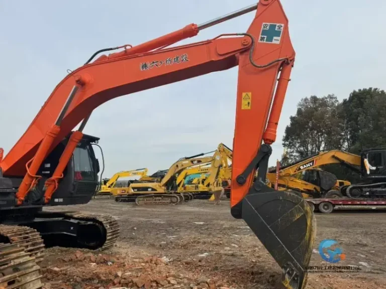 Used-Excavator-Hitachi-ZX350-1