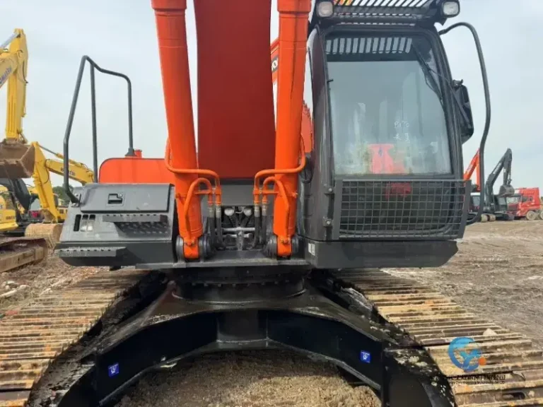 Used-Excavator-Hitachi-ZX35010