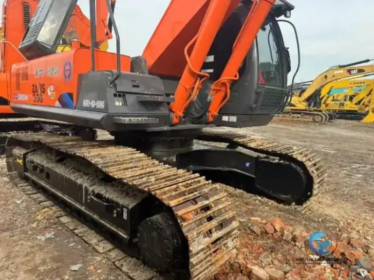 Used-Excavator-Hitachi-ZX35020