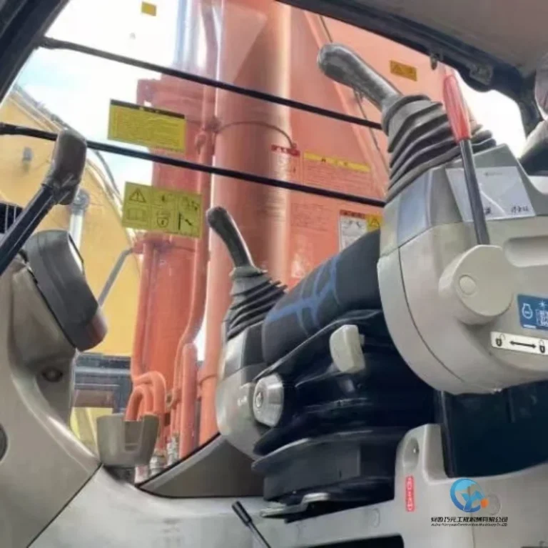 Used-Excavator-Hitachi-ZX45013