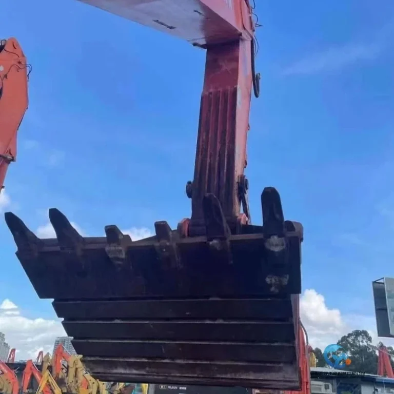 Used-Excavator-Hitachi-ZX4504