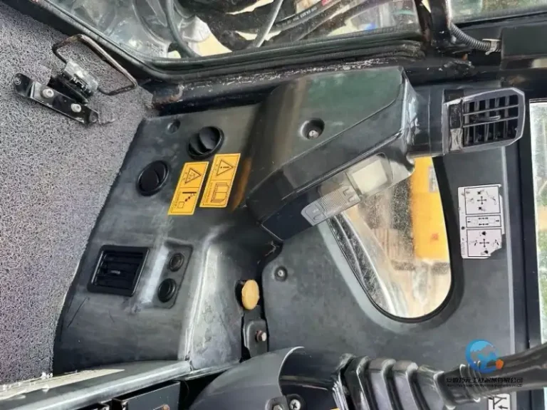 Used-Excavator-Hitachi-ZX50U0