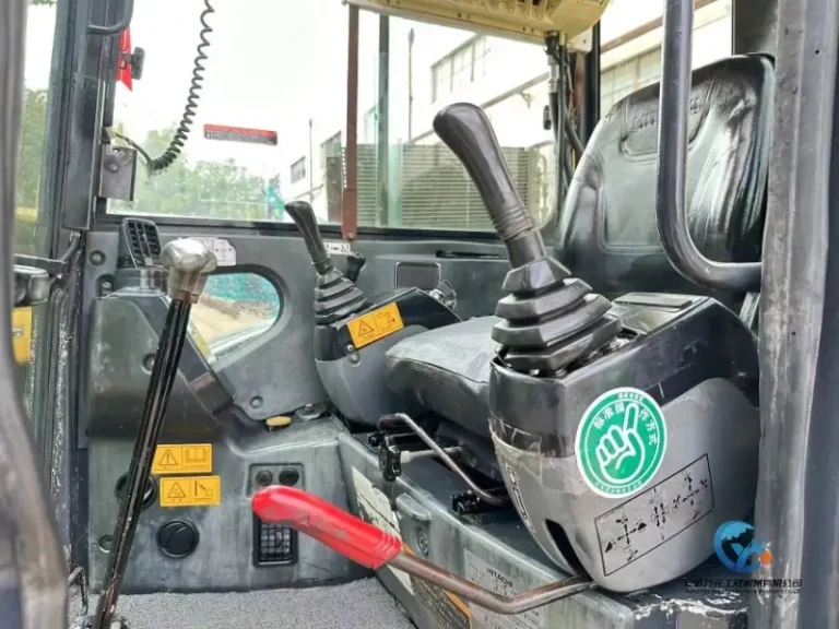 Used-Excavator-Hitachi-ZX50U1