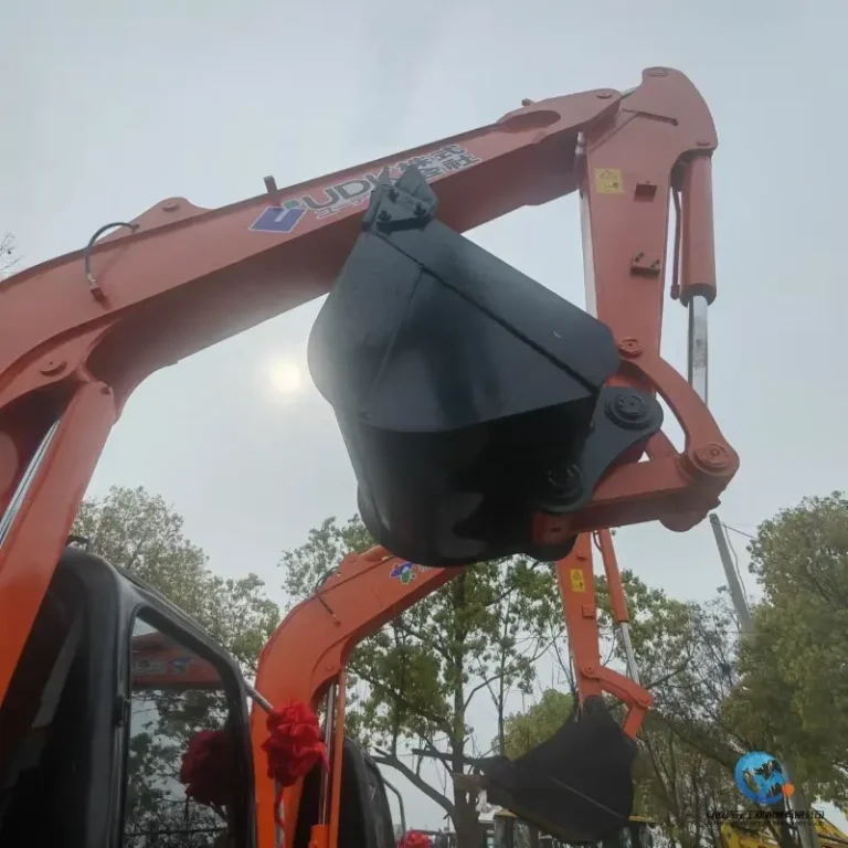 Used-Excavator-Hitachi-ZX60-10