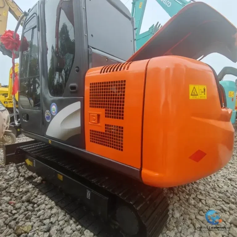 Used-Excavator-Hitachi-ZX60-11