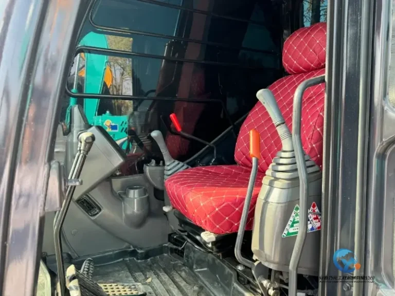 Used-Excavator-Hitachi-ZX70-15