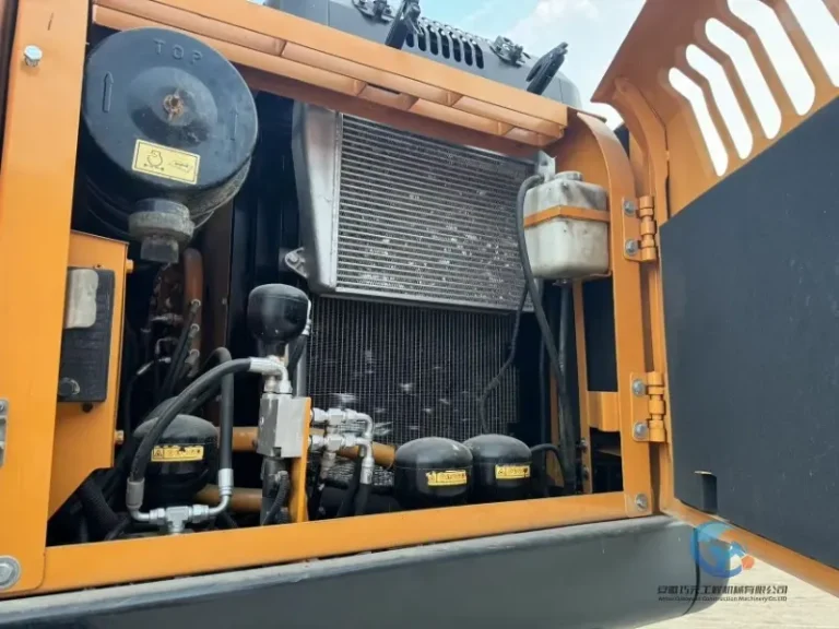 Used-Excavator-Hyundai-150W-9-4