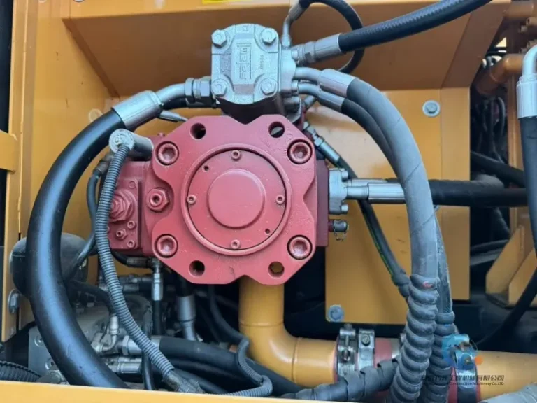 Used-Excavator-Hyundai-150W-9-5