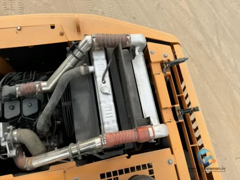 Used-Excavator-Hyundai-150W-9-8