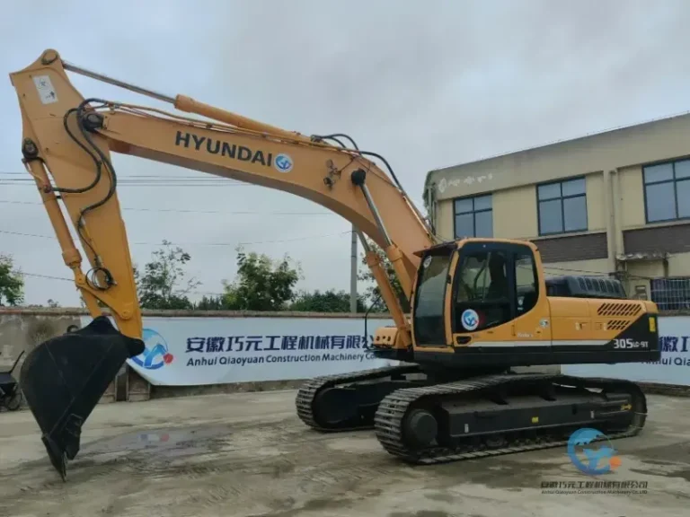 Used-Excavator-Hyundai-305LC-9T-2