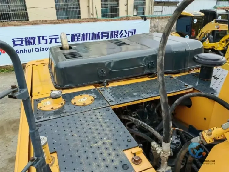 Used-Excavator-Hyundai-330LC-9T-15