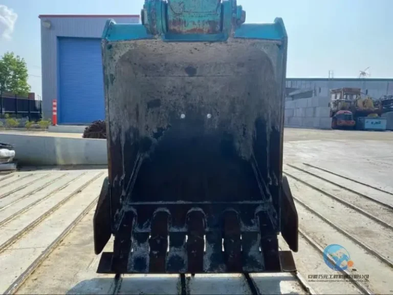 Used-Excavator-Kobelco-135SRD-5-3