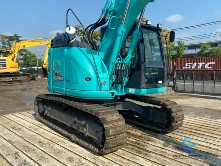 Used-Excavator-Kobelco-135SRD-5-7