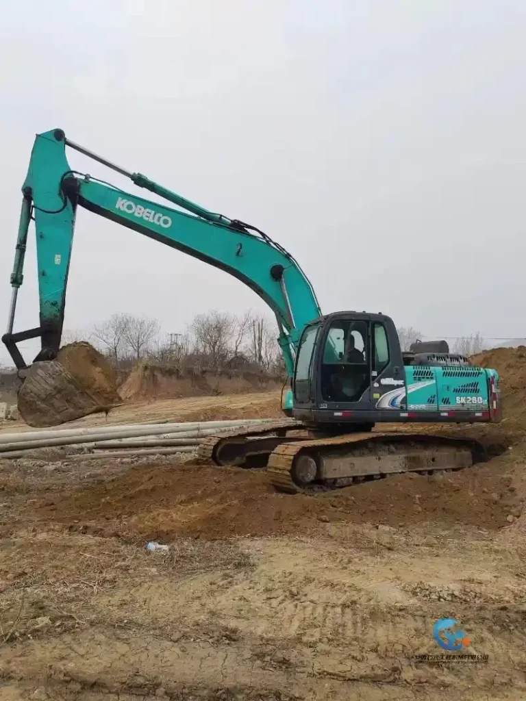 Used-Excavator-Kobelco-SK2600