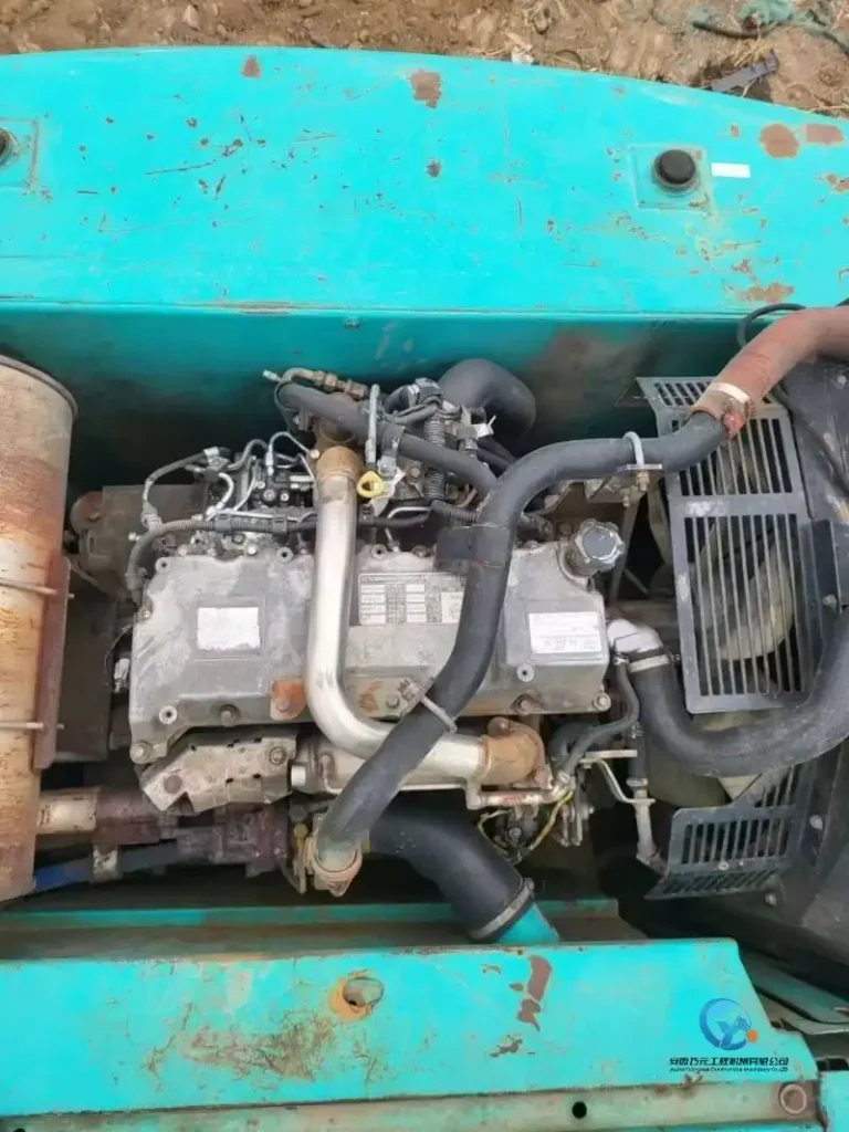 Used-Excavator-Kobelco-SK26013