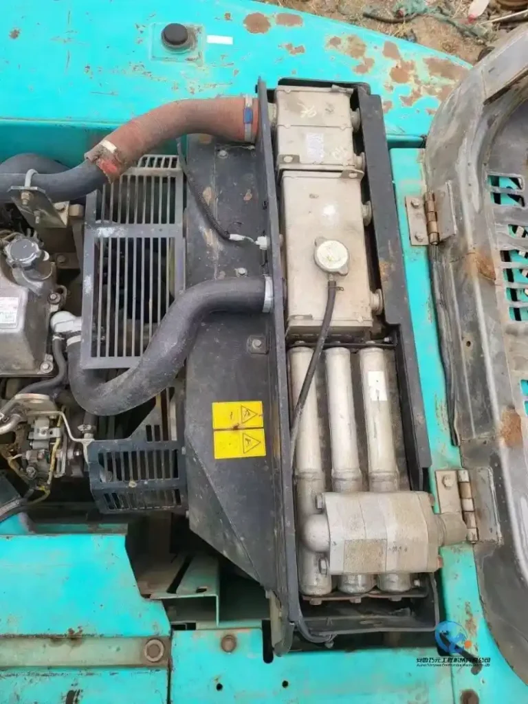 Used-Excavator-Kobelco-SK26014