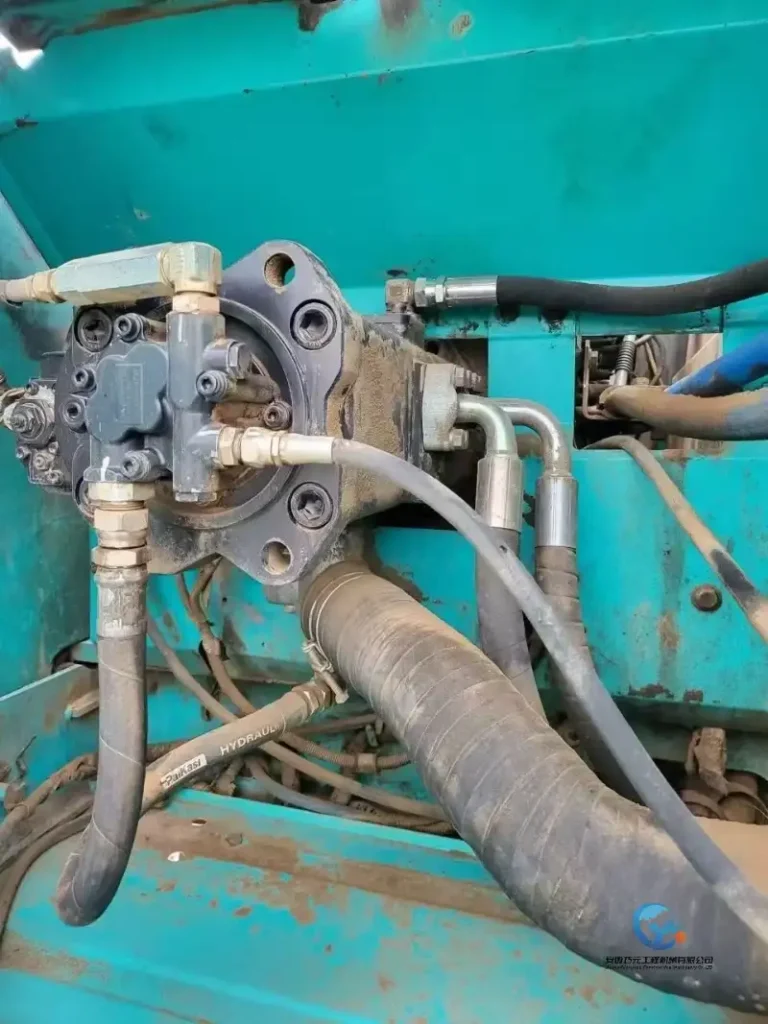 Used-Excavator-Kobelco-SK26016