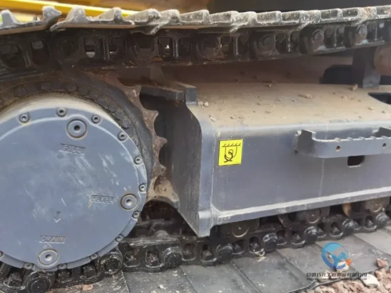 Used-Excavator-Kobelco-SK330-5