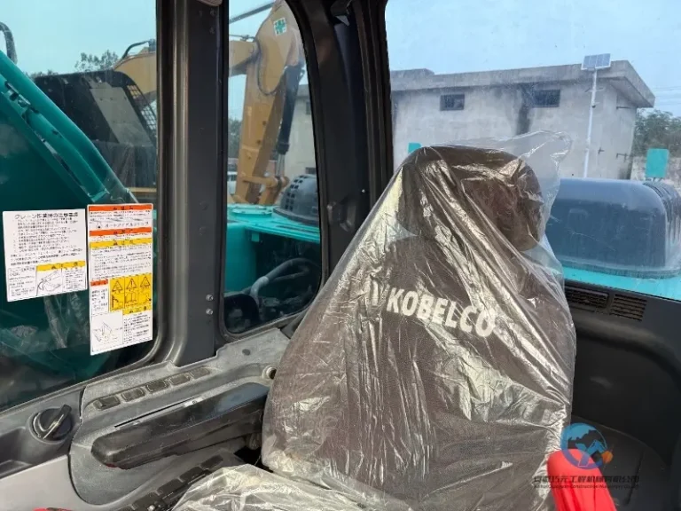 Used-Excavator-Kobelco-SK350LC-8-3-1