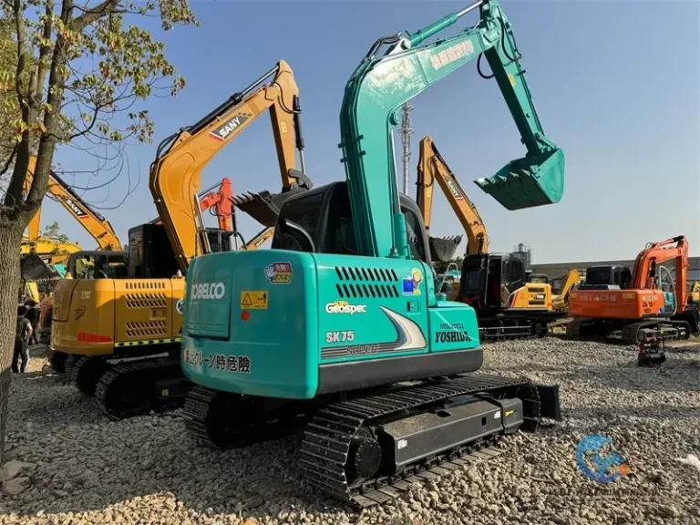 Used-Excavator-Kobelco-SK75-7-1
