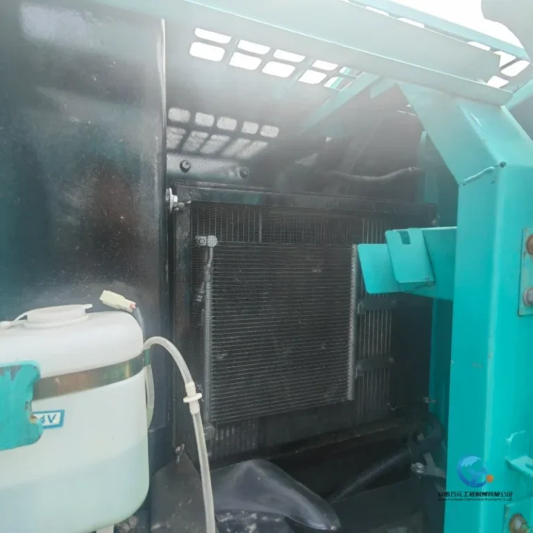 Used-Excavator-Kobelco-SK750-1