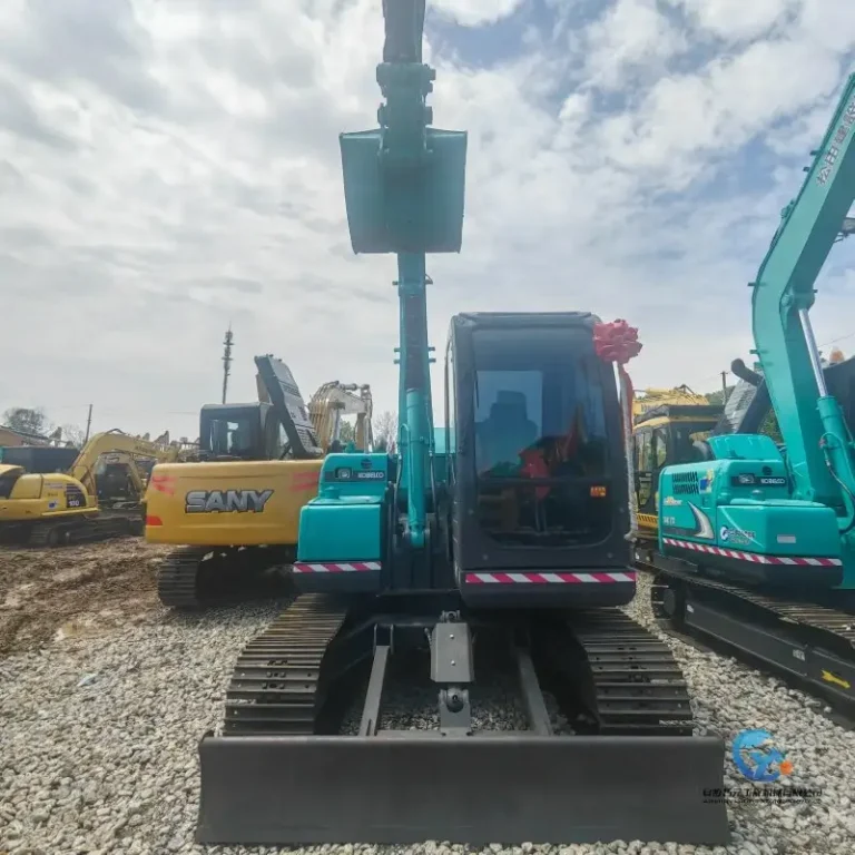 Used-Excavator-Kobelco-SK7512-1