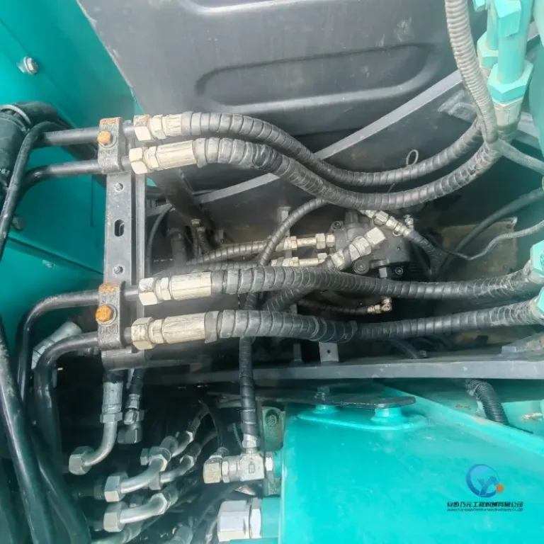 Used-Excavator-Kobelco-SK758-1