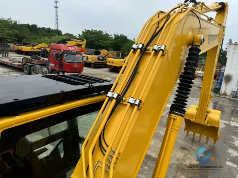 Used-Excavator-Komatsu-PC-240-8-14