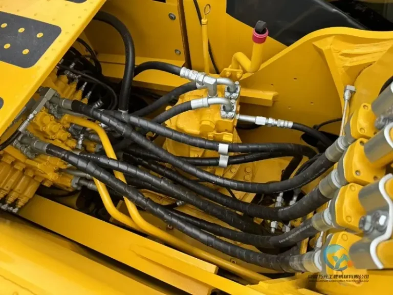 Used-Excavator-Komatsu-PC-240-8-15