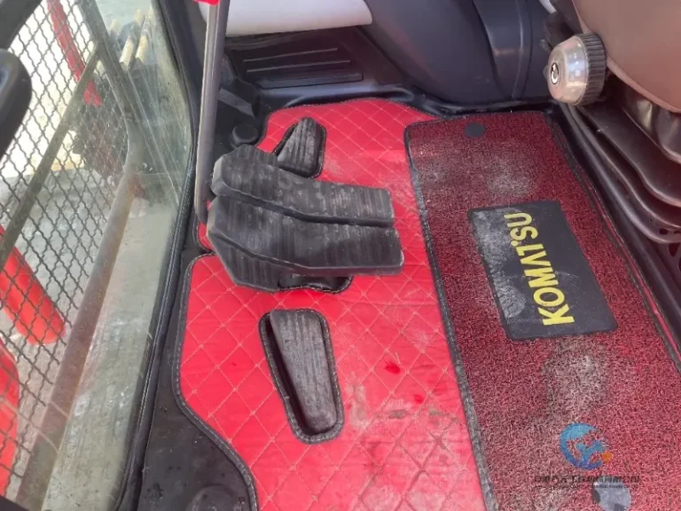 Used-Excavator-Komatsu-PC-450-8-11