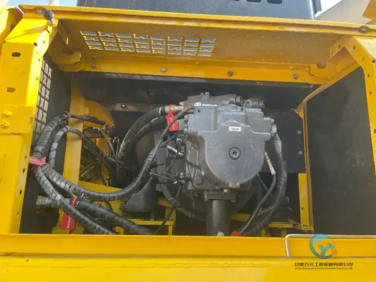 Used-Excavator-Komatsu-PC-450-8-16