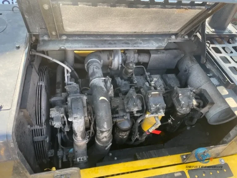 Used-Excavator-Komatsu-PC-450-8-26